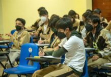 Corte declara inconstitucional la ley de Florida que prohíbe la educación "woke" México vuelve a clases