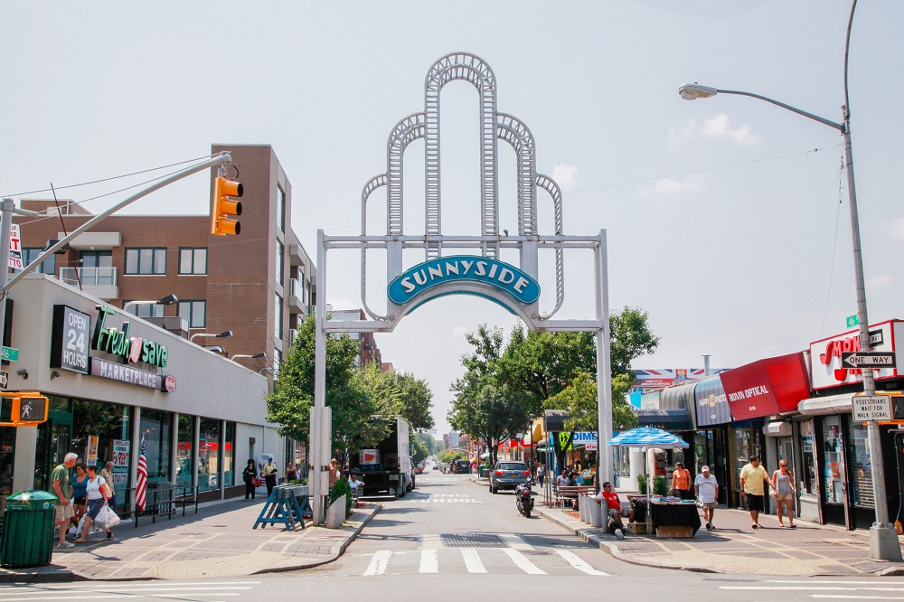 Sunnyside-Photo-Alexander-Thomspon-NYC-and-Company.