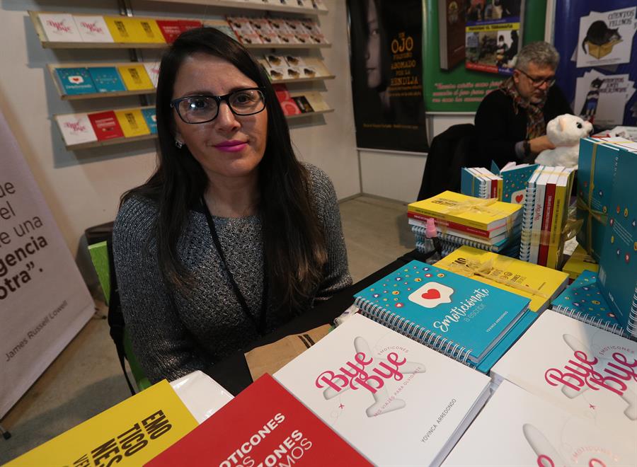 La escritora boliviana Yovinca Arredondo posa entrevista el 9 de agosto de 2022, en La Paz (Bolivia).