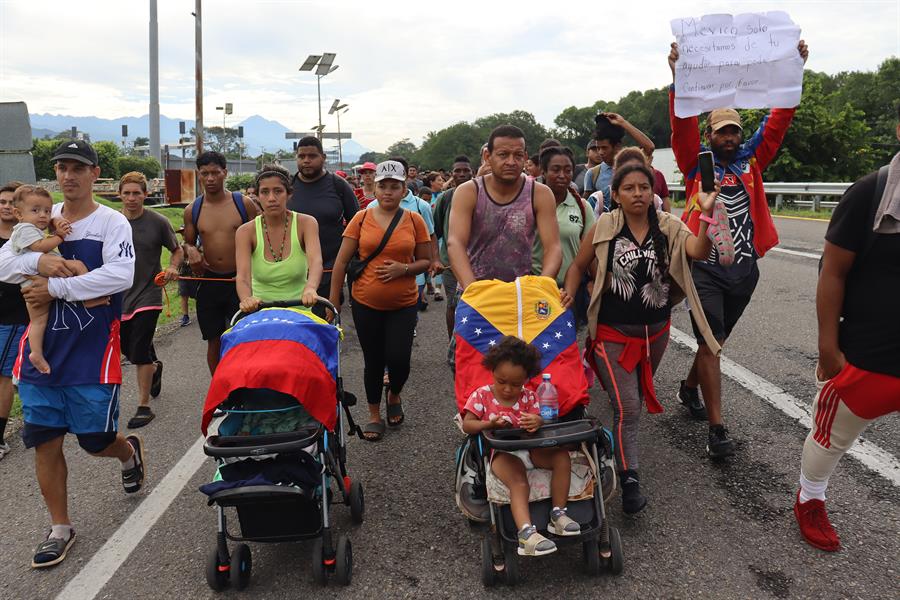 caravana de inmigrantes en México caravana de inmigrantes en México