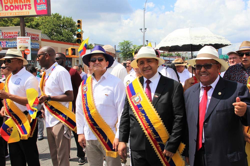 desfile ecuatoriano