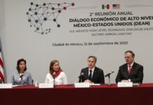 México y EE.UU. trabajarán en programa piloto para insumos de semiconductores Antony Blinken, y el canciller mexicano, Marcelo Ebrard