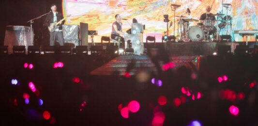 Chris Martin, vocalista de la banda británica Coldplay