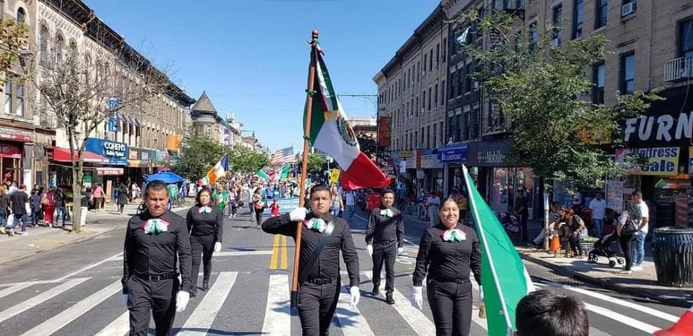 DESFILE Y FESTIVAL MEXICANO EN BROOKLYN 2 El Desfile y Festival Mexicanos de Sunset Park, se realizan en el área con mayor presencia numérica y empresarial de mexicanos en toda la ciudad de Nueva York.