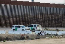 Detienen a migrantes en intentos de cruce a EE.UU. por la fronteriza Tijuana inmigrantes