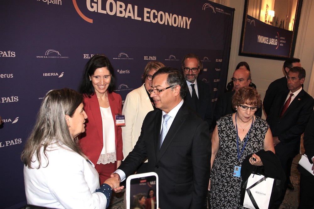 Foro econ&oacute;mico