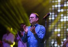 El puertorriqueño Gilberto Santa Rosa: "La gente va muy rápido y no se saborea la música" Gilberto Santa Rosa
