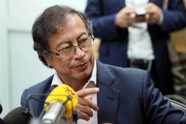 Gustavo Petro-., El presidente de Colombia, Gustavo Petro, aseguró este viernes que el atentado que sufrió la noche del jueves la vicepresidenta argentina, Cristina Fernández, es
