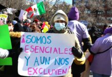 Un grupo de inmigrantes que trabajaron en las labores de limpieza tras el atentado de las Torres Gemelas reclamó este sábado en Nueva York que por lo menos se legalice su estatus migratorio, al haber pasado ya 21 años desde el atentado.