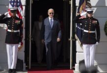 Biden transmite a Carlos III la "admiración" de EE.UU. por Isabel II Joe Biden