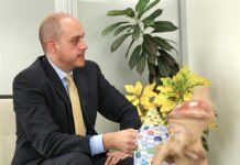 El economista Julio José Prado, Ministro de Producción, Comercio Exterior, Inversiones y Pesca de Ecuador, durante su visita a Nueva York en el marco de la agenda de la Asamblea General de Naciones Unidas.