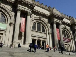 El museo Metropolitan de Nueva York rendirá homenaje al modisto Karl Lagerfeld (1933-2019) en su próxima Met Gala, cuya temática estará inspirada en el estilo del icónico diseñador de origen alemán.