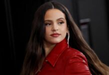 La cantante española Rosalía conquistó este viernes el Coliseo de Puerto Rico, la tierra del reguetón, demostrando que no hay nada que frene su gira "Motomami World Tour", que arranca en San Juan su etapa por Estados Unidos.