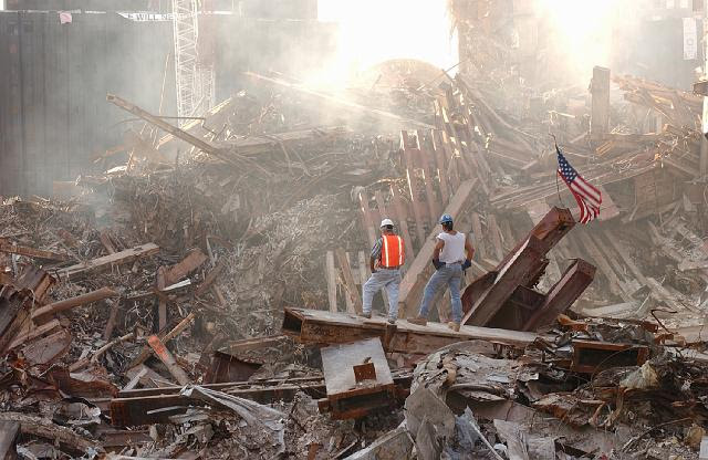 Despu&eacute;s de 9/11, cuando todo el mundo hu&iacute;a del lugar, los trabajadores estuvieron ah&iacute;, por eso el desfile del D&iacute;a del Trabajo de Nueva York, rinde homenaje a todos los obreros que participaron en las tareas de rescate, limpieza y reconstrucci&oacute;n de la Zona Cero, adem&aacute;s de a los trabajadores que enfrentaron la pandemia del COVID-19.
