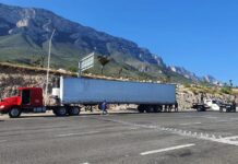 Casi 200 migrantes fueron localizados en camiones en el norte de México