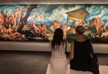 Nueva York acoge desde este viernes la mayor exposición hasta la fecha sobre el artista estadounidense David LaChapelle (Connecticut, 1963), uno de los fotógrafos más publicados del mundo, autor de fantasiosos retratos de celebridades pero también de escenas críticas con la cultura actual.
