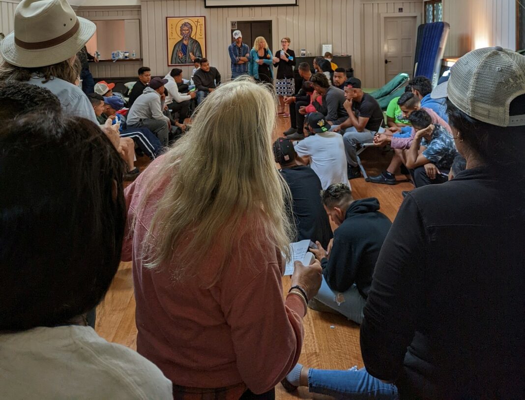 inmigrantes enviados desde Texas. inmigrantes