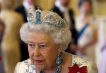 la reina Isabel II