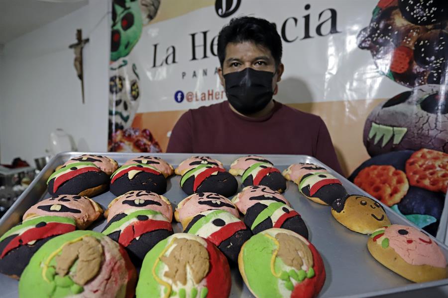 pan con la imagen del presidente de México (3)