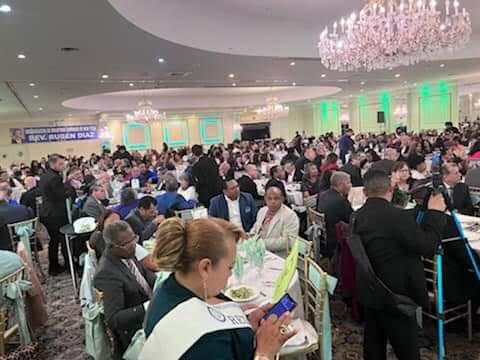 Una toma de la concurrida actividad realizada en los elegantes salones del Maestros Caterers de Bronxdale Ave. en el llamado condado de La Salsa por la Organizaci&oacute;n de Ministros Hispanos de Nueva York.