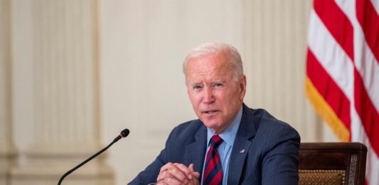El presidente de EE.UU., Joe Biden, anunció este sábado la liberación de 7 estadounidenses que estaban presos en Venezuela, entre los que se incluyen 5 directivos de la empresa estadounidense Citgo, filial de la compañía estatal venezolana PDVSA.
