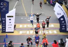 David Ramírez junto a su hija Jamilé cruzando la meta en la maratón de Nueva York, en noviembre de 2021 y en la cual volverán a participar este 2022, para continuar promoviendo a la famosa Silla Manteña, símbolo de la ciudad de Manta.