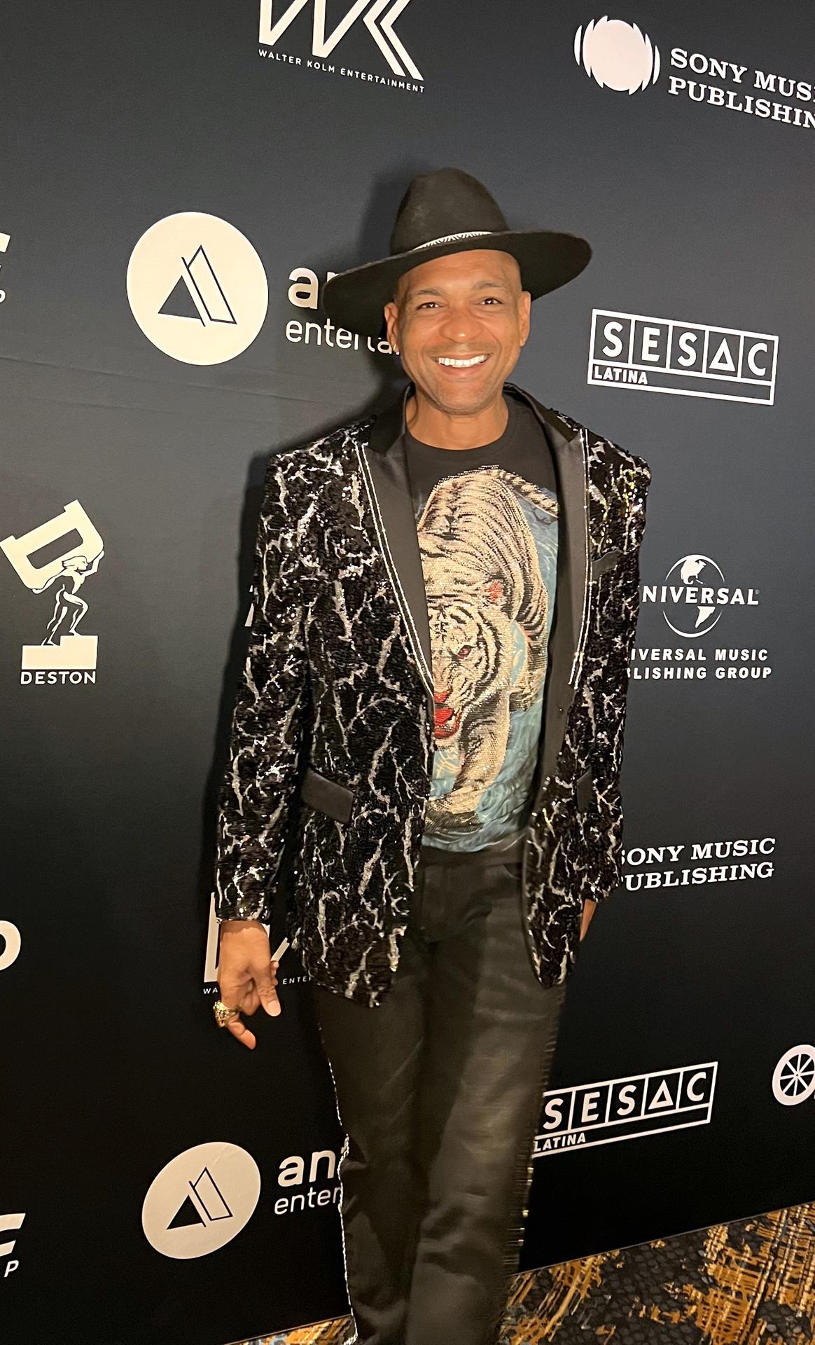 El cantante cubano Descemer Bueno