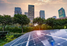 El Gobierno de México se comprometió este fin de semana con su principal socio comercial, Estados Unidos, a acelerar la generación de energías limpias y reducir las emisiones contaminantes para disminuir el calentamiento global y alcanzar juntos, en 2025, una economía sostenible con el mínimo posible de combustibles fósiles.