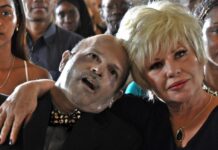 El Festival de Cine de La Habana en Nueva York presentará más de 30 películas Osvaldo Doimeadios, en el papel de Mario, e Isabel Santos en el de Celina, durante una escena de la película Oscuros amores