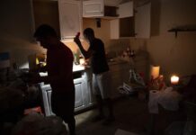 afectados por huracan si electricidad (3)