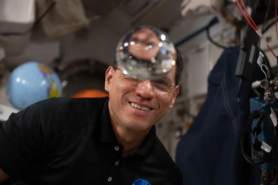 el astronauta Frank Rubio (1)