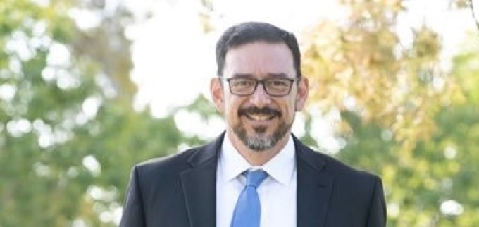 Adrián Fontes. Adrián Fontes.
