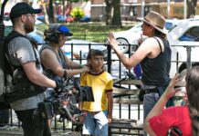 Detrás de las escenas de “Brownsville Bred” con Elaine Del Valle.