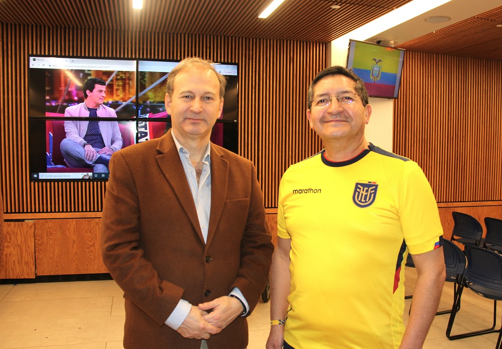 C&oacute;nsul de Ecuador y c&oacute;nsul de Argentina.