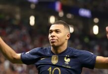 Francia, defensora del título, se ha convertido en la primera selección clasificada para los octavos de final del Mundial de Qatar 2022 tras lograr su segunda victoria del torneo ante Dinamarca (2-1) gracias a un doblete de Kylian Mbappé.