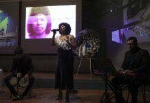 Rinden homenaje en República Dominicana a Lucrecia Pérez 30 años después de asesinato La cantante Vianka Ramos actúa durante un homenaje de la dominicana Lucrecia Pérez