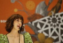 Irene Vallejo invita a releer los clásicos con mirada crítica La escritora española Irene Vallejo
