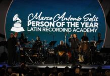 Marco Antonio Solís recibe el premio Persona del Año en los Latin Grammy 2022