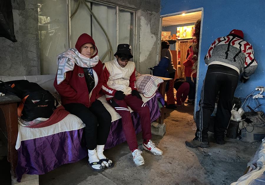 Migrantes centroamericanos buscan un albergue (1) Migrantes centroamericanos buscan un albergue (1)