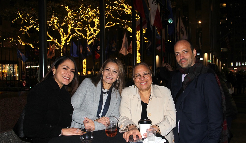 Funcionarios de las firmas auspiciantes de este majestuoso evento cultural, también participaron como anfitriones de la gran celebración, entre ellos encontramos a representantes de American Airline, a Mary Khury principal de ALTA y funcionarios de la industria turística de Nueva York.