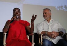 Productor de Star Trek cree que en México "se harán películas increíbles" Sam Nicholson, posproductor de Hollywood que ha participado en filmes de la talla de "Star Trek" (1979), expresó en una entrevista con EFE que cree que en México "se harán películas increíbles en los próximos 10 años" gracias a la democratización del cine y la posibilidad de grabar con un celular.
