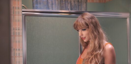 La cantante estadounidense Taylor Swift criticó este viernes a la compañía de venta digital de entradas Ticketmaster por los problemas para la compra de entradas para su gira "Eras Tour" en la que presentará su último disco "Midnights".