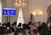 Retorna poderoso el encuentro de mujeres del hemisferio para la equidad Los directivos de la Sociedad de las Américas estuvieron muy alegres de volver a recibir a un selecto grupo de mujeres de diferentes industrias, profesiones y experiencias laborales y personales, que contribuyeron con sus experiencias a dar luces a la nueva generación de mujeres.