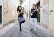 Dúo peruano norteamericano lleva música en quechua a los Grammys Latinos 2022 los músicos Matt Geraghty y Araceli Poma (1)