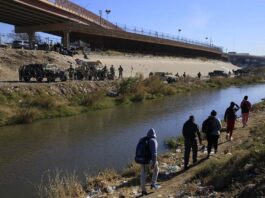 Nueva York no está preparada ante nueva llegada de inmigrantes y pide ayuda La ciudad de Nueva York se enfrenta a un riesgo financiero incierto relacionado con la afluencia de solicitantes de asilo desde el verano.