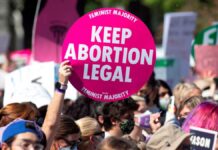 Una segunda jueza de Indiana (EE.UU.) bloqueó este viernes la prohibición casi total al aborto impulsada por el Gobierno del estado, siguiendo así los pasos marcados por otra magistrada el pasado 22 de septiembre y dificultando aún más que la prohibición pueda llegar a aplicarse.