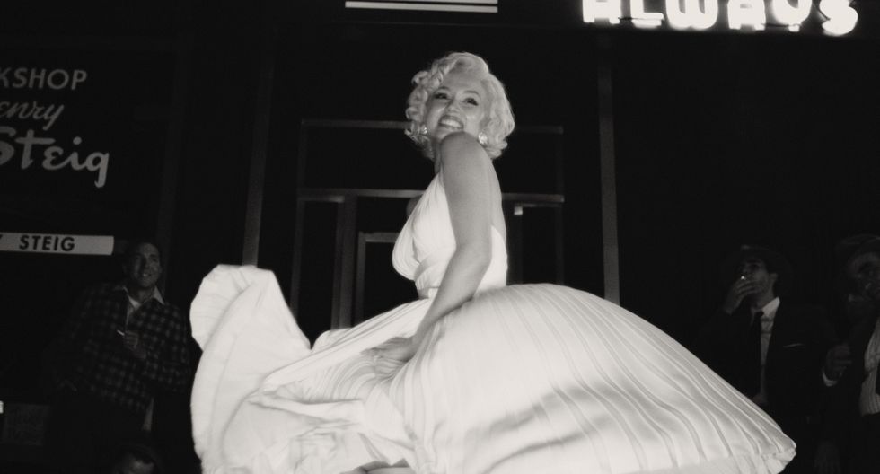 - Ana recreando la famosa escena de la pel&iacute;cula &ldquo;The Seven Year Itch&rdquo;.