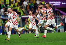 Croacia acaba con Brasil en los penaltis (4-2) Croacia, vigente subcampeona mundial, acabó con el sueño de Brasil de lograr el 'hexacampeonato' al superar a la Canarinha por 4-2 en la tanda de penaltis tras acabar el encuentro con empate a cero y la prórroga con igualada a uno.