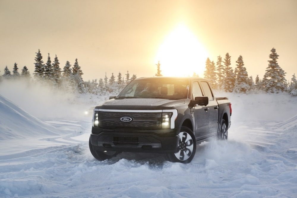 Ford portada Ford F-150 Lightning es la primera camioneta totalmente eléctrica de uno de los tres grandes fabricantes norteamericanos.