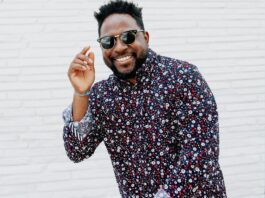 Keisel Jiménez: El percusionista que recorre el mundo y ahora Nueva York Como uno de los percusionistas más reconocidos de Cuba, Keisel Jiménez Leyva ha recorrido el mundo con su talento, y ahora, está conquistando a Nueva York.
